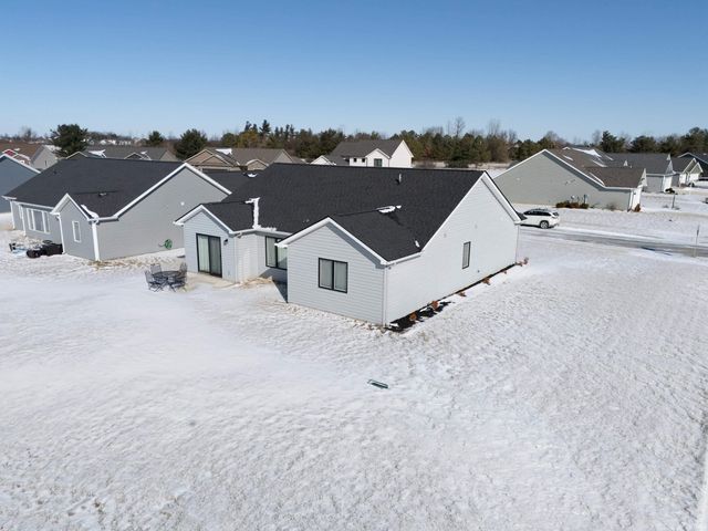 13155 Fringe Tree Trail, Fort Wayne, IN 46814