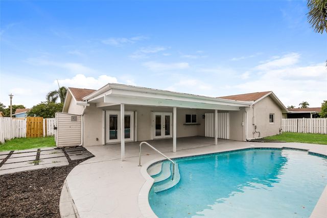 880 NW 48th Ave, Coconut Creek, FL 33063
