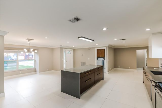 880 NW 48th Ave, Coconut Creek, FL 33063