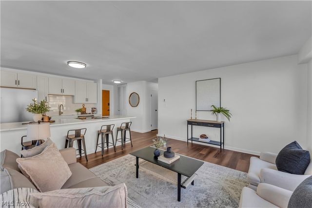 12520 Edgewater Drive 1005, Lakewood, OH 44107