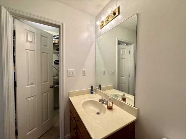 130 Jordan Ln, Hohenwald, TN 38462