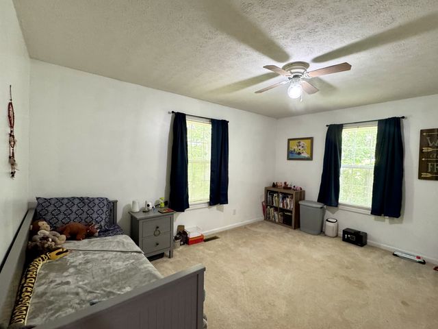 130 Jordan Ln, Hohenwald, TN 38462