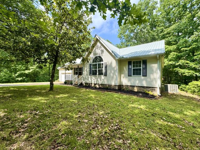 130 Jordan Ln, Hohenwald, TN 38462