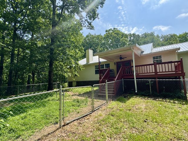 130 Jordan Ln, Hohenwald, TN 38462
