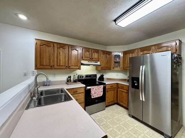 130 Jordan Ln, Hohenwald, TN 38462
