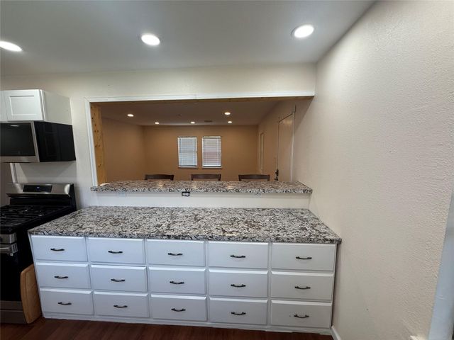 11874 Vanwood Street, Willis, TX 77318