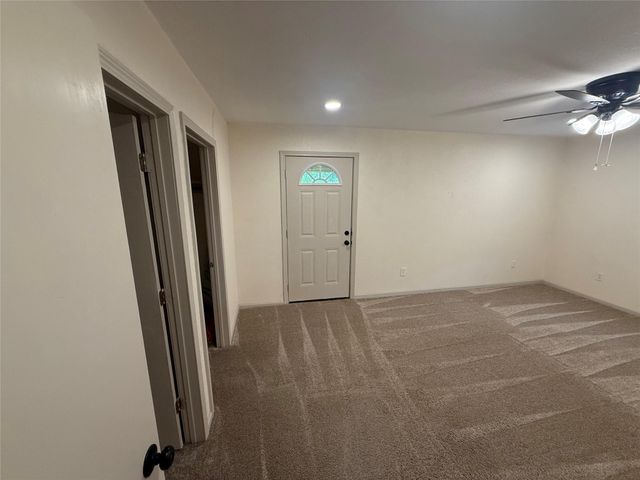 11874 Vanwood Street, Willis, TX 77318