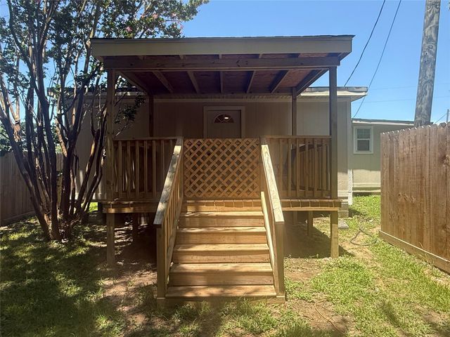 11874 Vanwood Street, Willis, TX 77318