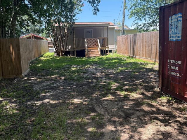 11874 Vanwood Street, Willis, TX 77318