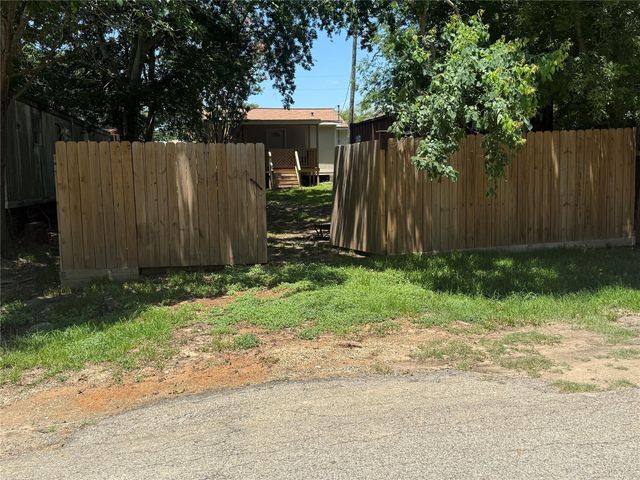 11874 Vanwood Street, Willis, TX 77318