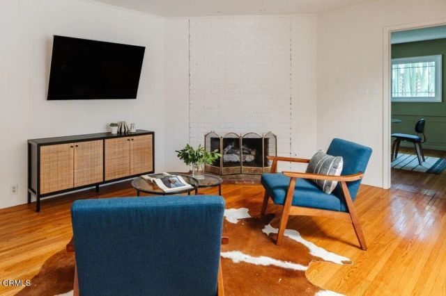 1300 Meadowbrook Road, Altadena, CA 91001