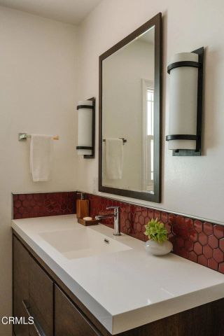 1300 Meadowbrook Road, Altadena, CA 91001