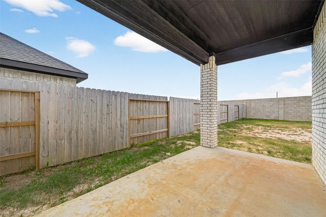 9987 Enclave Grove Drive, Willis, TX 77318
