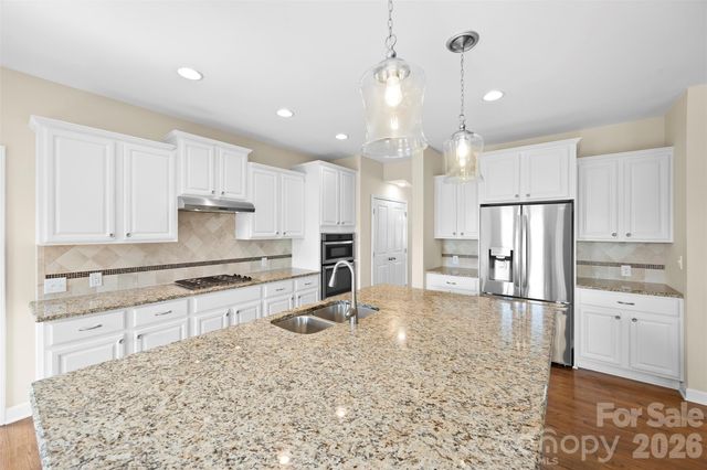 14915 Country Lake Drive, Pineville, NC 28134