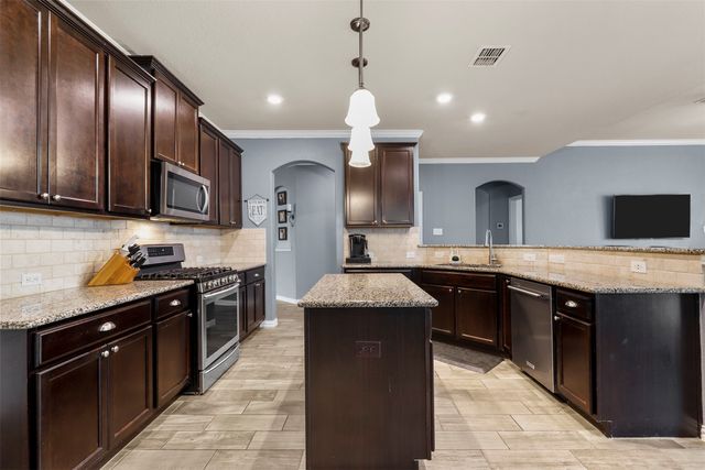 1313 Zanna Grace Way, Haslet, TX 76052