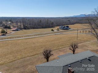 156 Eagle Nest Road, Columbus, NC 28722