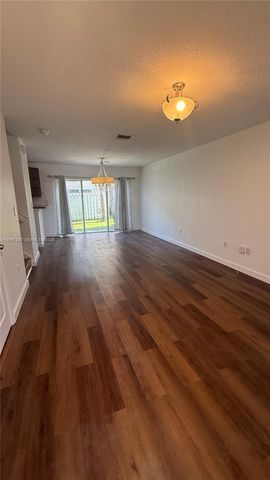 2262 NW 171st Ter, Pembroke Pines, FL 33028