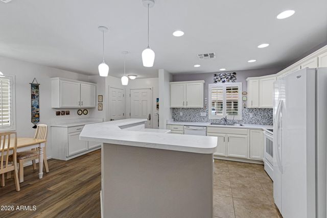 2101 S MERIDIAN Road 199, Apache Junction, AZ 85120