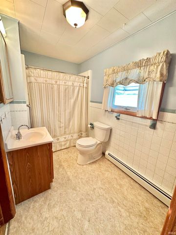 228 E Railroad Street, Greentown, IN 46936