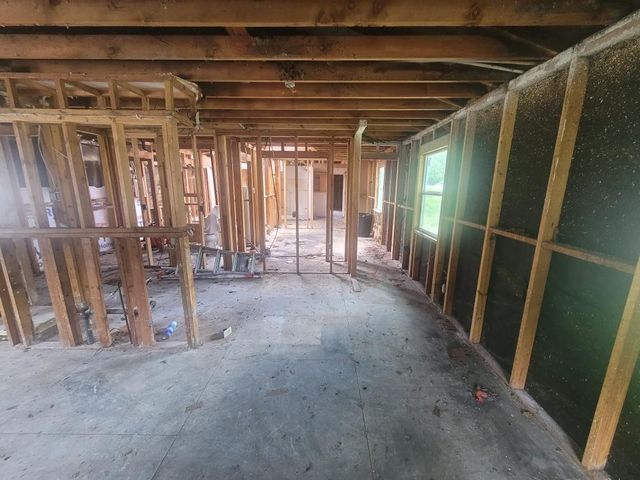 717 Midway Road, Tool, TX 75143