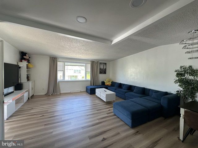 2904 GELENA RD, Philadelphia, PA 19152