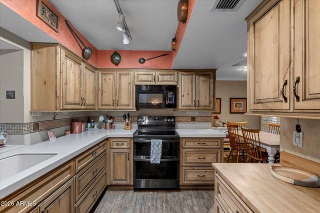 10441 N 9TH Street, Phoenix, AZ 85020