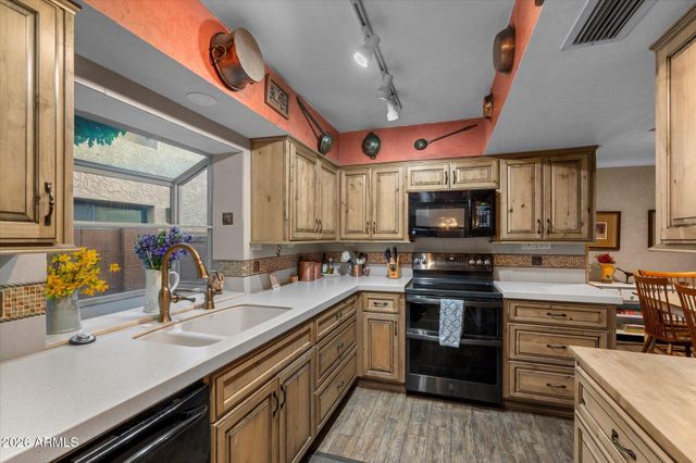 10441 N 9TH Street, Phoenix, AZ 85020