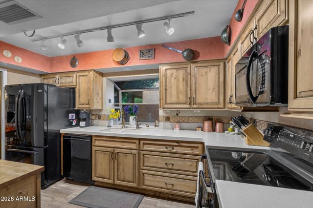 10441 N 9TH Street, Phoenix, AZ 85020