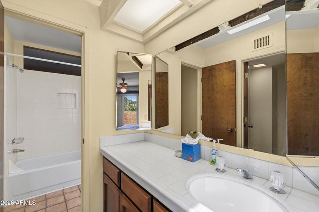 10441 N 9TH Street, Phoenix, AZ 85020