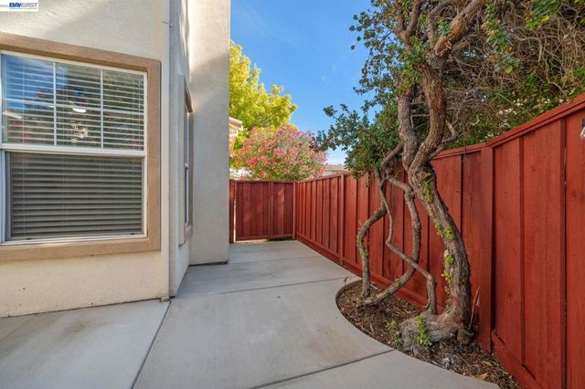 5207 Modena Ct, Pleasanton, CA 94588