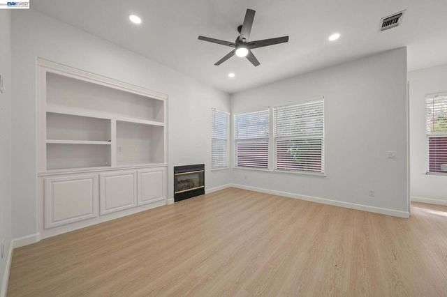 5207 Modena Ct, Pleasanton, CA 94588