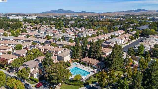 5207 Modena Ct, Pleasanton, CA 94588