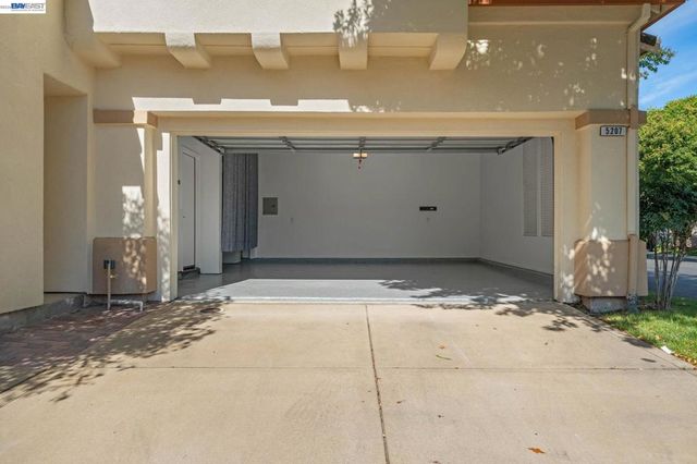 5207 Modena Ct, Pleasanton, CA 94588