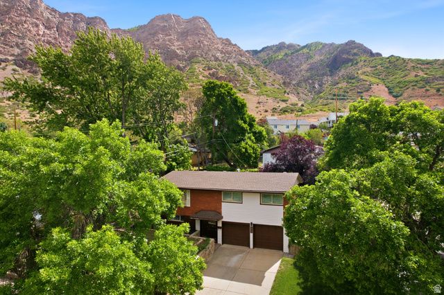 392 ROBINS AVE, Ogden, UT 84404
