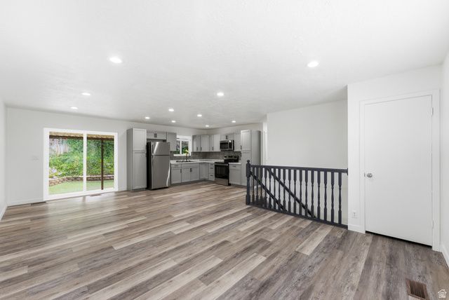 392 ROBINS AVE, Ogden, UT 84404