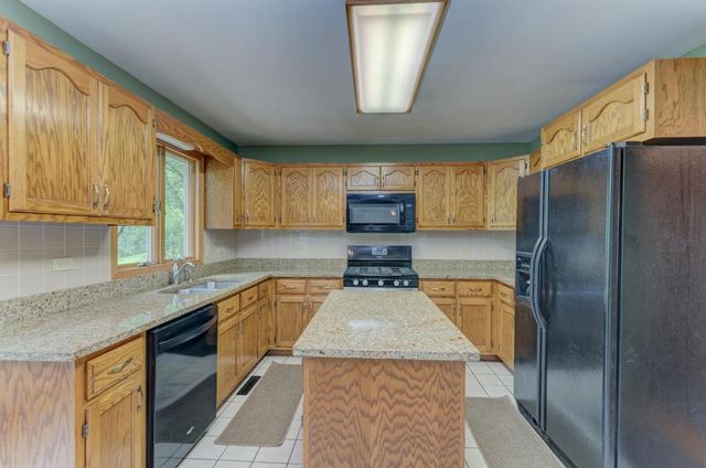 24555 S Moorman Avenue, Channahon, IL 60410