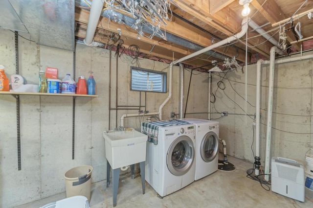 24555 S Moorman Avenue, Channahon, IL 60410