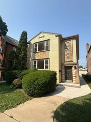 10508 S Claremont Avenue 2, Chicago, IL 60643