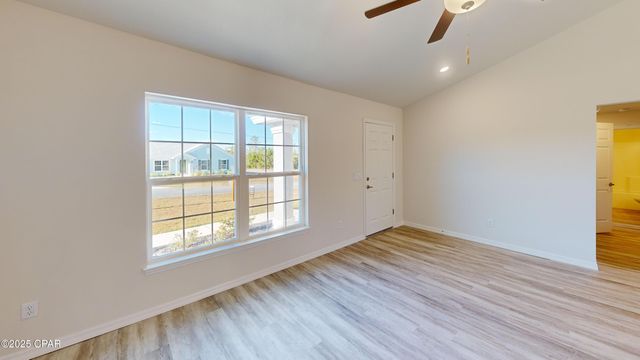 2209 Chase Street, Chipley, FL 32428