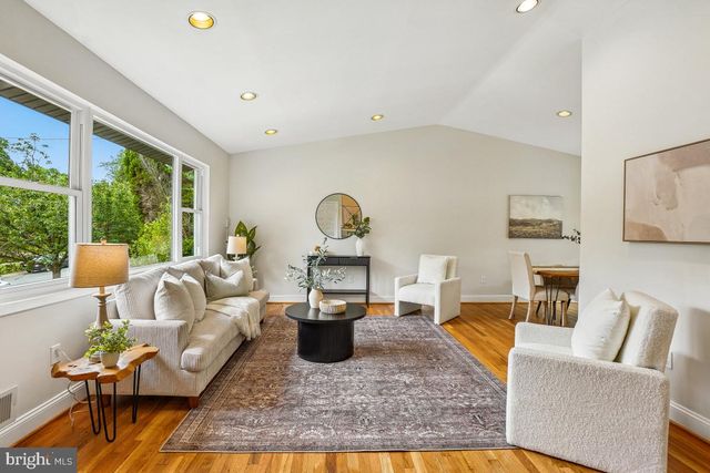 827 CADDINGTON AVE, Silver Spring, MD 20901