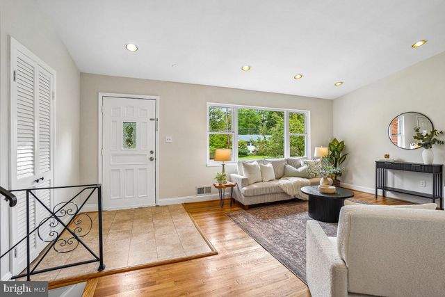827 CADDINGTON AVE, Silver Spring, MD 20901