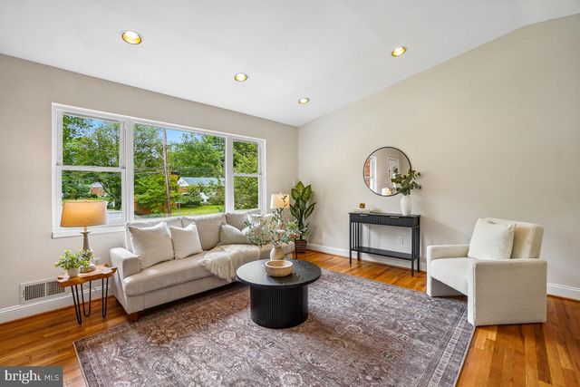 827 CADDINGTON AVE, Silver Spring, MD 20901