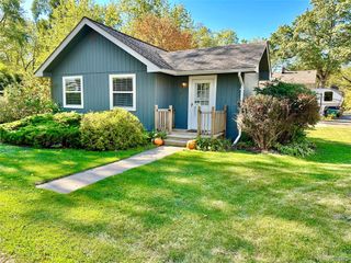 3206 Rio Vista, Commerce Charter Township, MI 48382