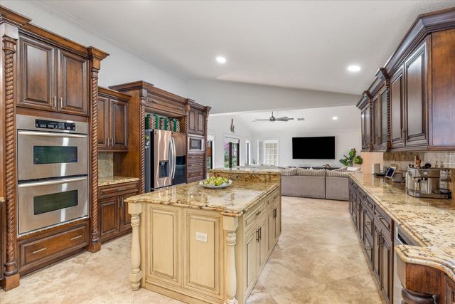 10076 El Caballo Court, Delray Beach, FL 33446