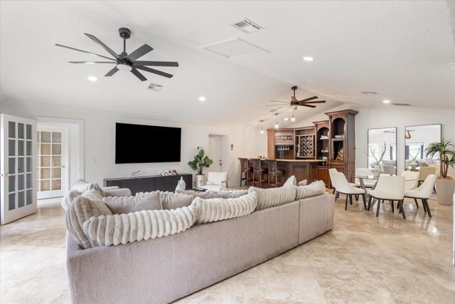 10076 El Caballo Court, Delray Beach, FL 33446