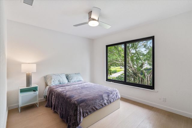 10076 El Caballo Court, Delray Beach, FL 33446
