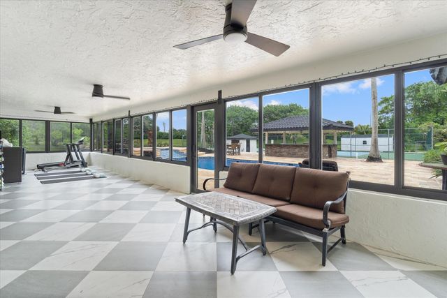 10076 El Caballo Court, Delray Beach, FL 33446