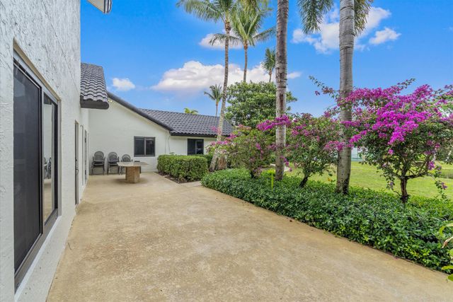 10076 El Caballo Court, Delray Beach, FL 33446