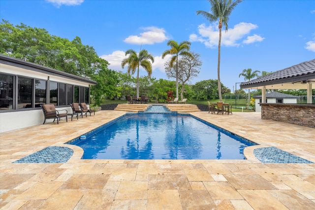 10076 El Caballo Court, Delray Beach, FL 33446