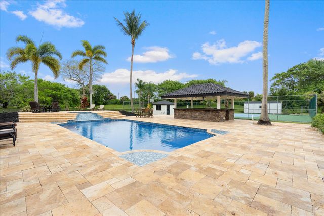 10076 El Caballo Court, Delray Beach, FL 33446